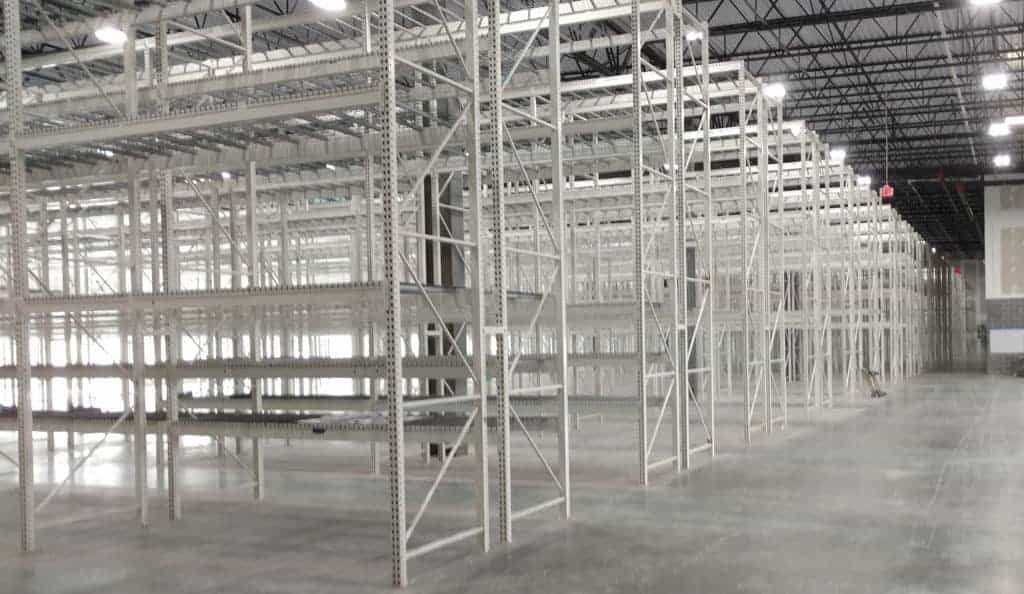 white pallet racking